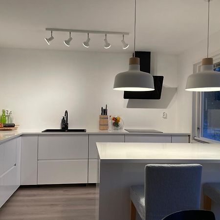 Modern 3 Bed Rooms In Almhult Close To Vaxjo Airport Exteriör bild